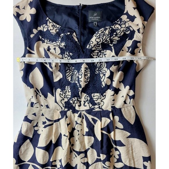 Adrianna Papell Embroidered Blue and Cream Floral Dress Size 6 - Picture 5 of 11